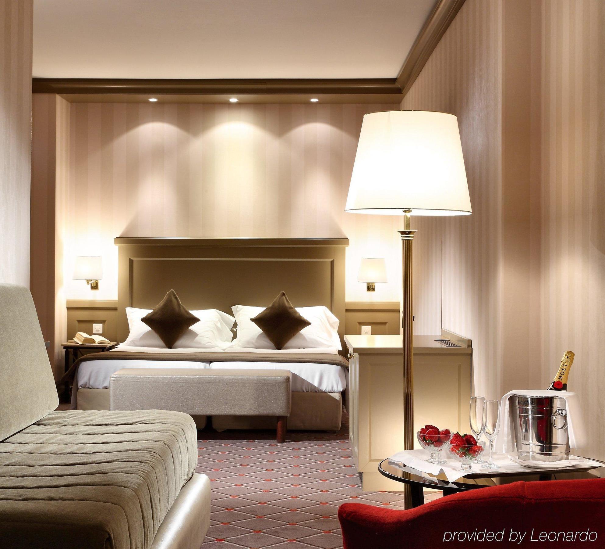 Hotel De La Paix Lugano Bilik gambar